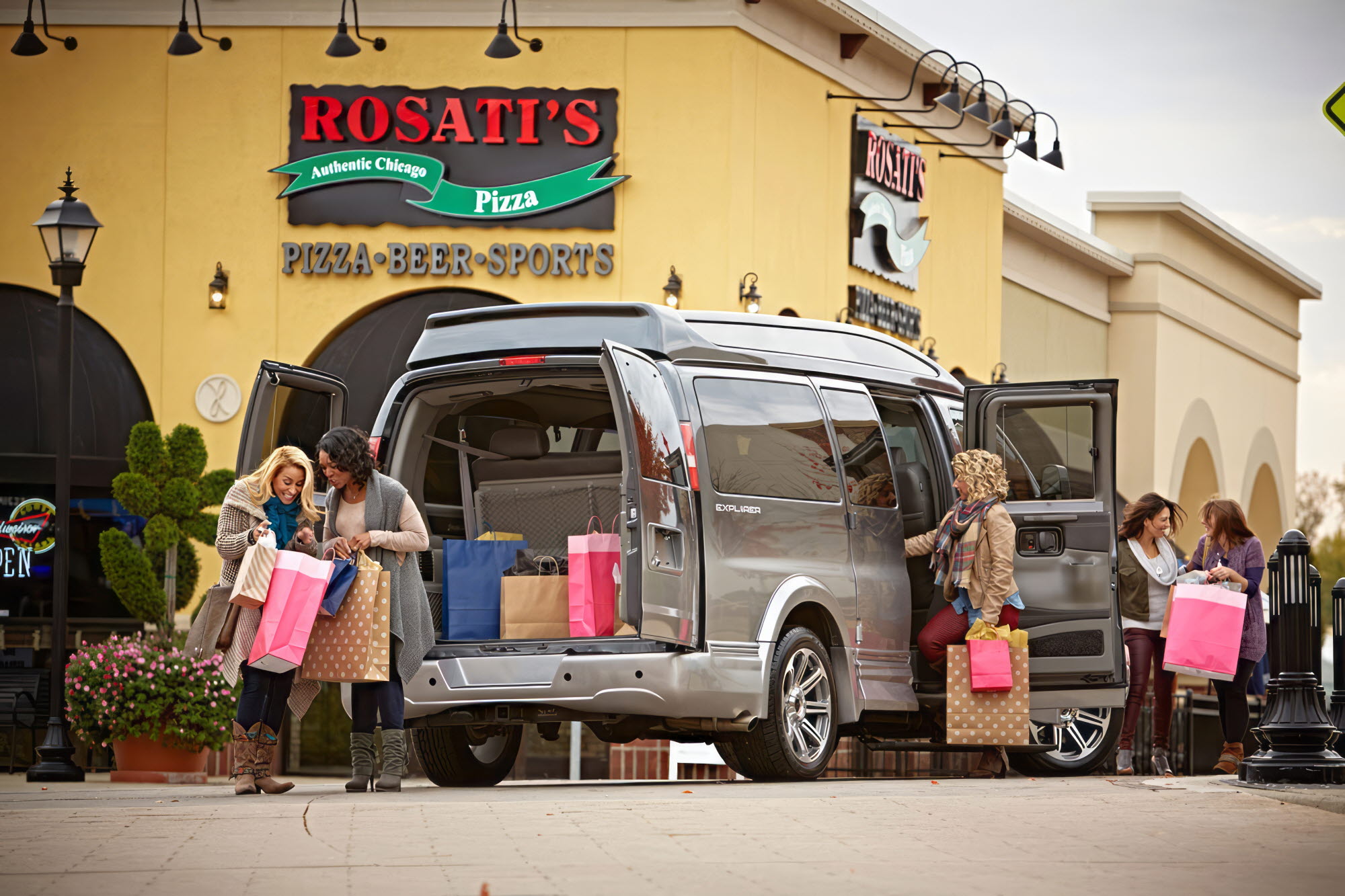 RE_Explorer_Chevy_Ladies_Shoppers_0157.jpg